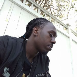 Meet your Posher, Derrick